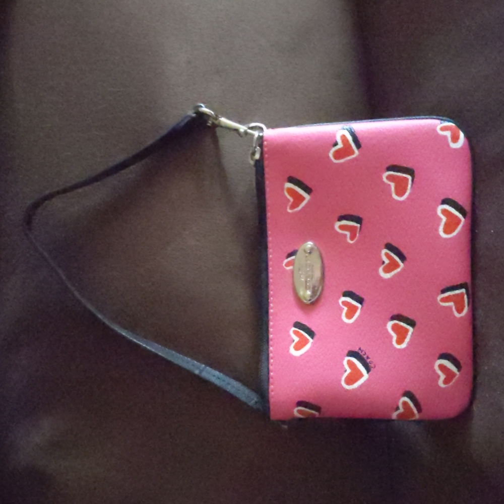 COACH New York Hearts Pink Wristlet